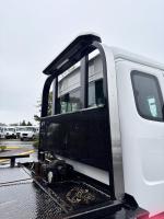 FREIGHTLINER BUSINESS CLASS M2 106