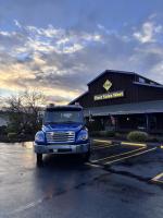 FREIGHTLINER BUSINESS CLASS M2 106 PLUS