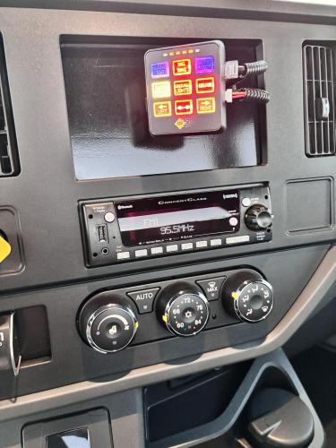 PETERBILT 536