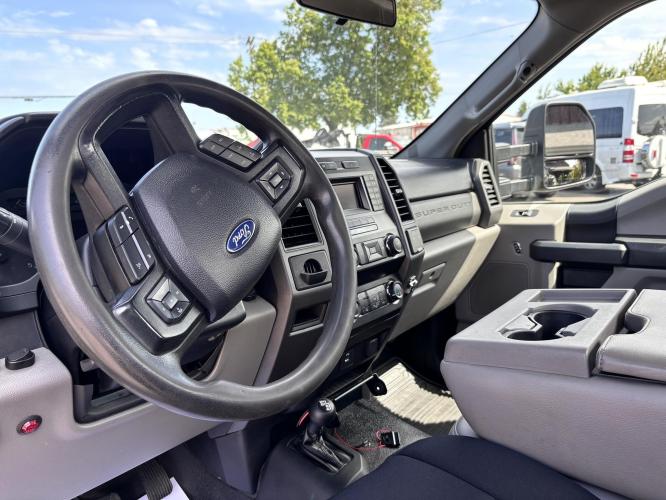 FORD F550 XL