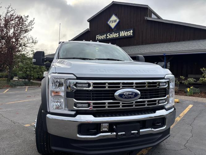 FORD F600 XLT