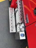 FREIGHTLINER BUSINESS CLASS M2 106 PLUS