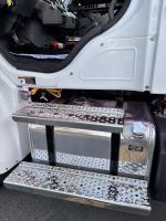 FREIGHTLINER BUSINESS CLASS M2 106