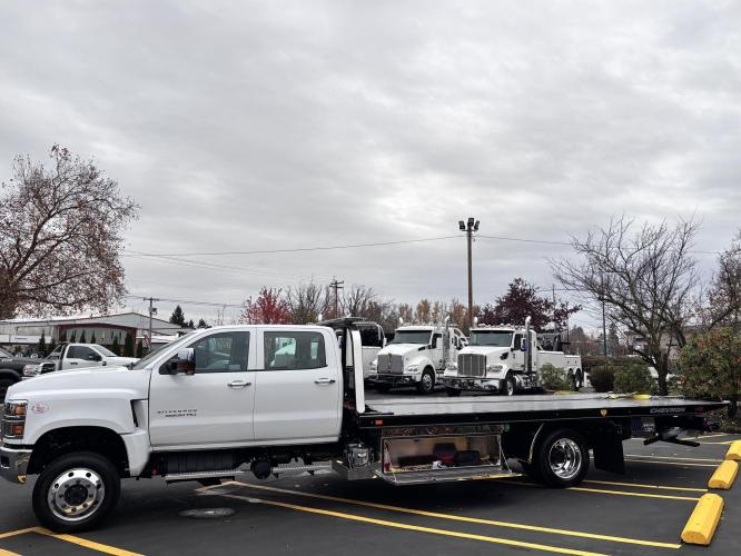 CHEVROLET SILVERADO 5500HD