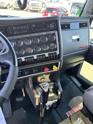 KENWORTH T800