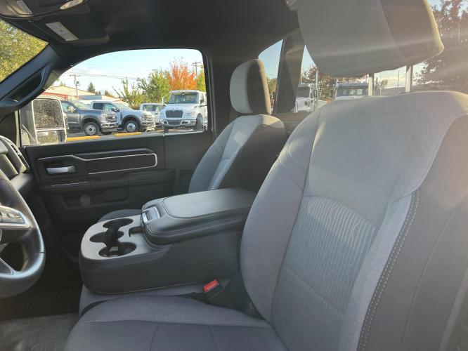 RAM 5500 SLT