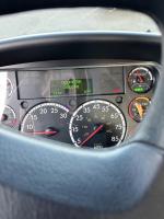 FREIGHTLINER BUSINESS CLASS M2 106