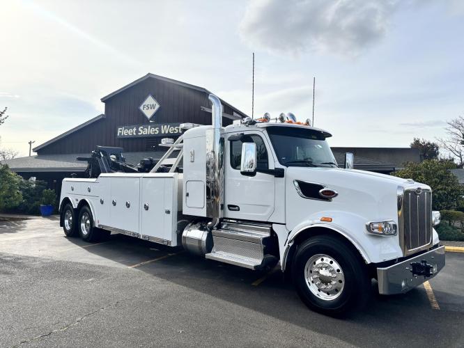 PETERBILT 567