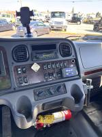 FREIGHTLINER BUSINESS CLASS M2 106