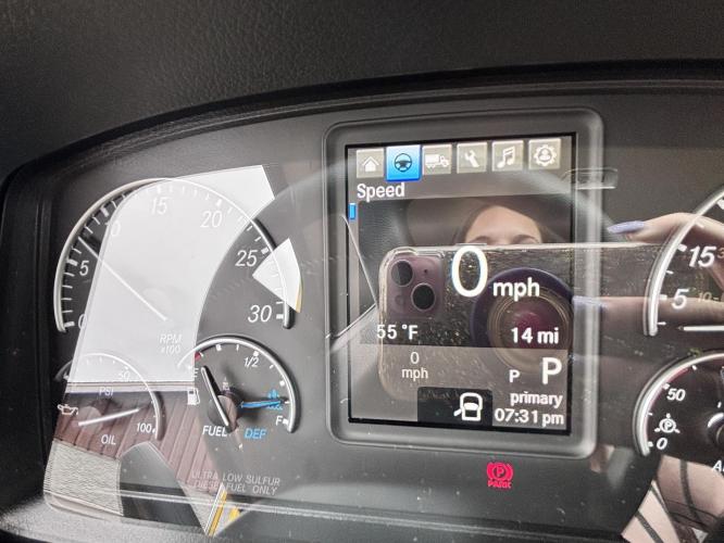 FREIGHTLINER BUSINESS CLASS M2 106 PLUS