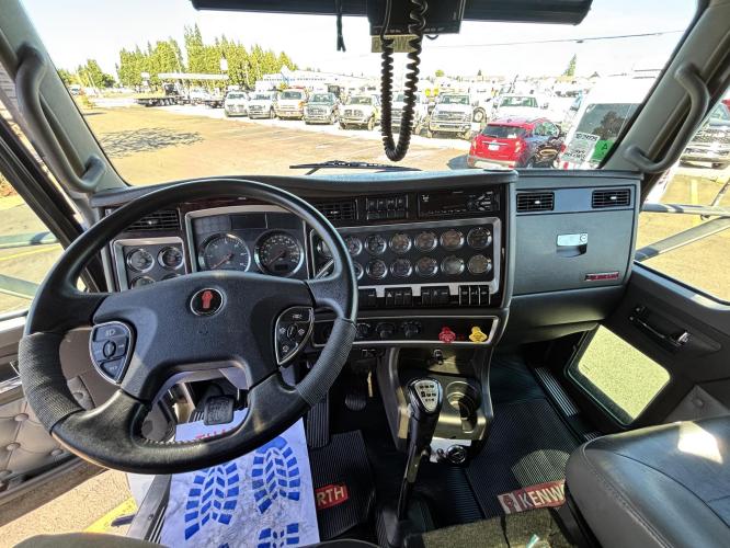 KENWORTH T800