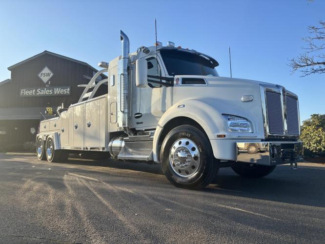KENWORTH T880