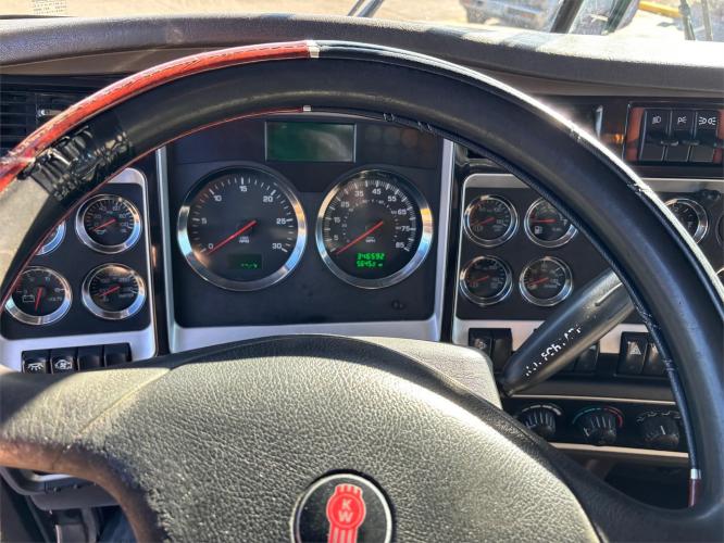 KENWORTH T800