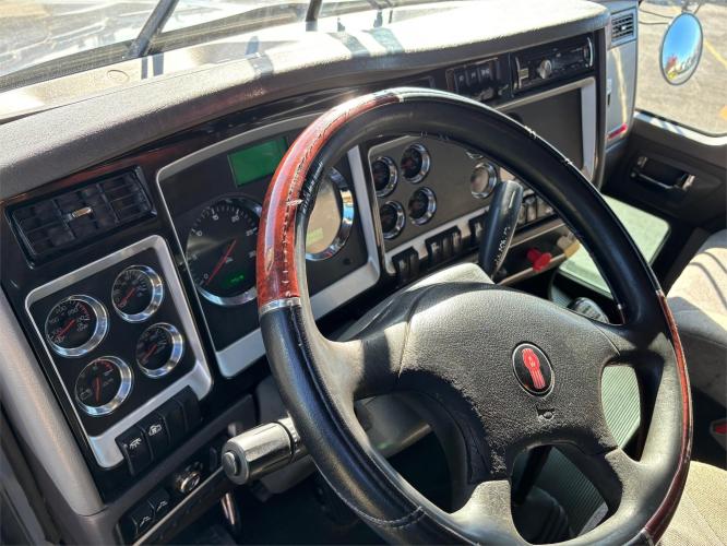 KENWORTH T800