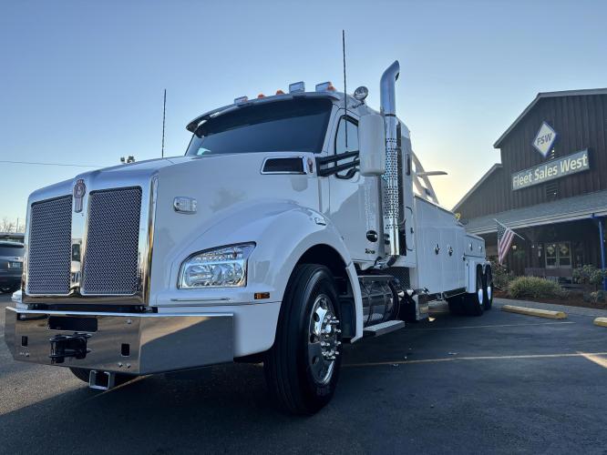KENWORTH T880