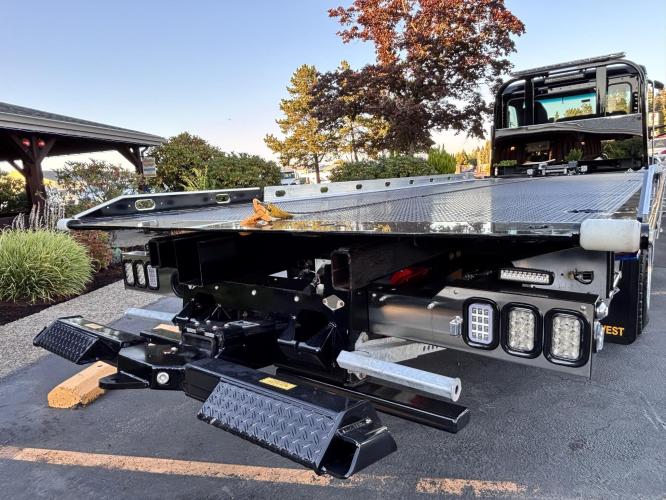 PETERBILT 536