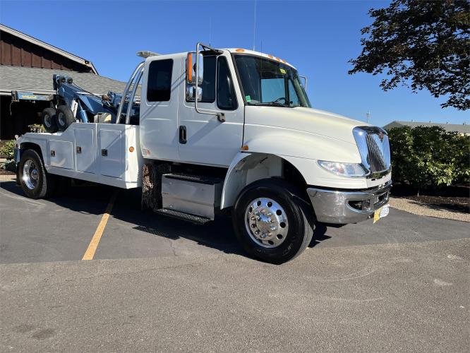 INTERNATIONAL DURASTAR 4300