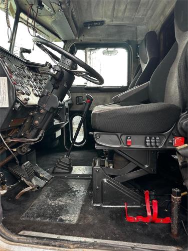PETERBILT 379