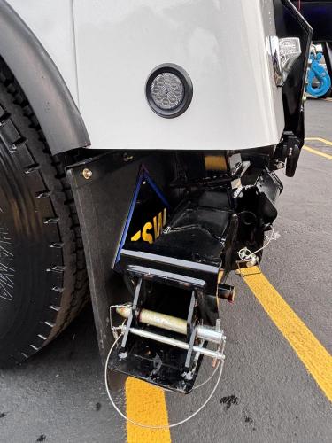 FREIGHTLINER BUSINESS CLASS M2 106 PLUS