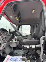 FREIGHTLINER BUSINESS CLASS M2 106