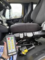 FREIGHTLINER BUSINESS CLASS M2 106 PLUS