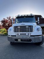 FREIGHTLINER BUSINESS CLASS M2 106