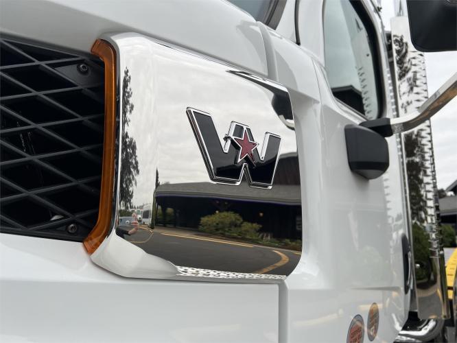 WESTERN STAR 49X