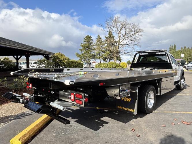 FORD F600 XLT