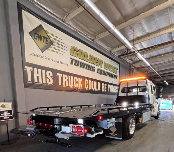 FREIGHTLINER BUSINESS CLASS M2 106