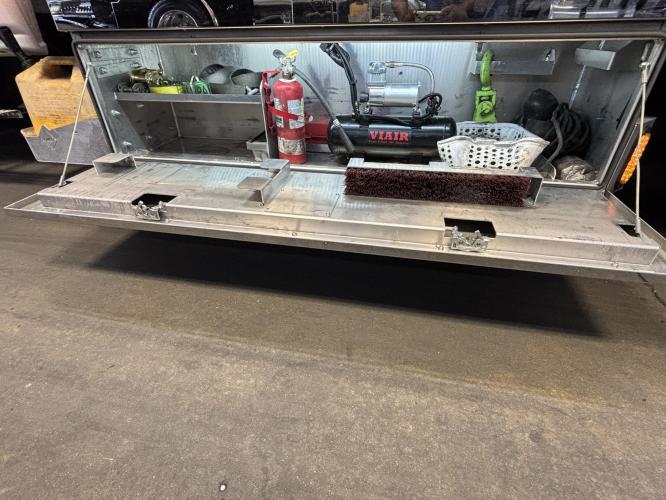 CHEVROLET SILVERADO 5500HD