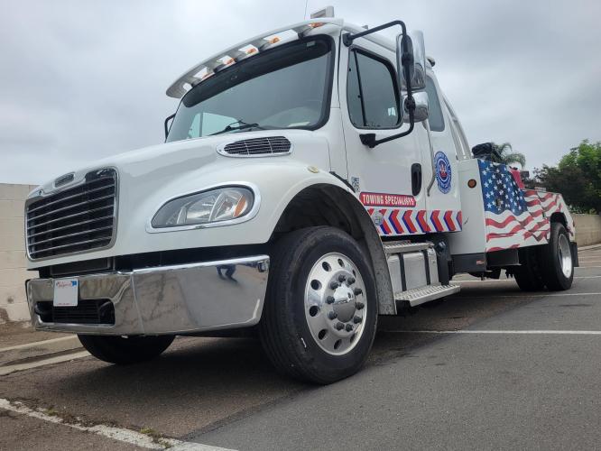 FREIGHTLINER BUSINESS CLASS M2 106