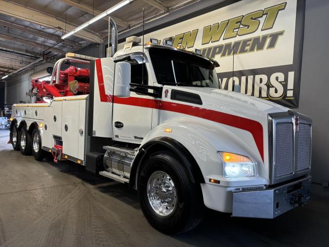KENWORTH T880