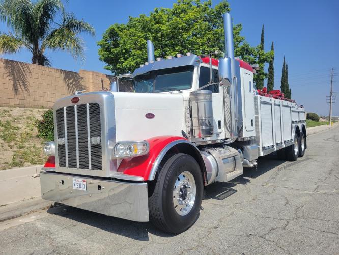 PETERBILT 389