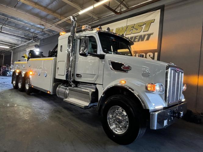PETERBILT 567