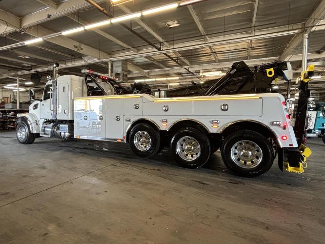 PETERBILT 567