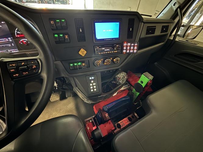 PETERBILT 536