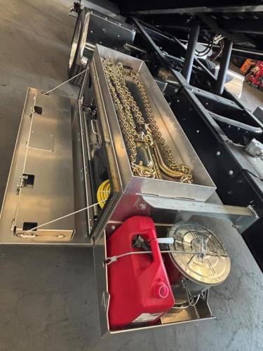 FREIGHTLINER BUSINESS CLASS M2 106