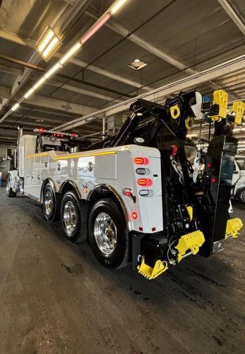 PETERBILT 567