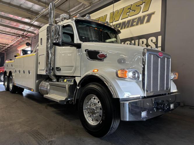 PETERBILT 567