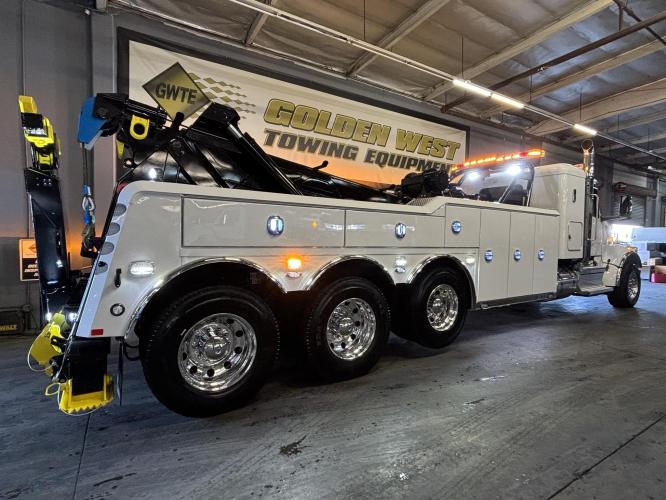 PETERBILT 567
