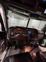 PETERBILT 389