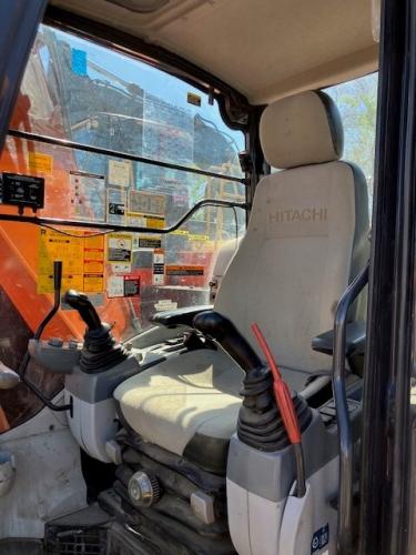 Hitachi ZX135US-5