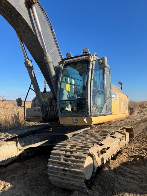 2016 John Deere 350G LC