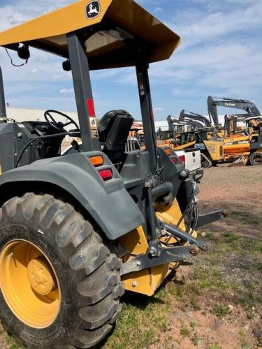 John Deere 210L
