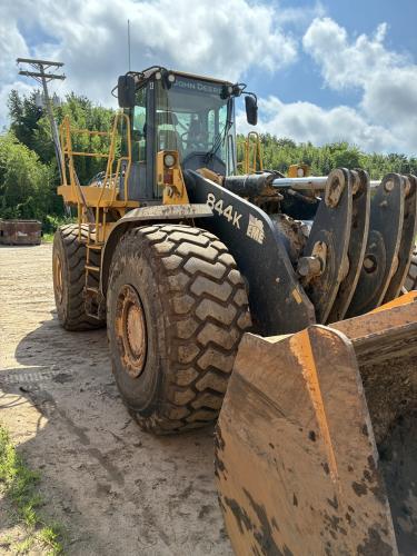 John Deere 844K