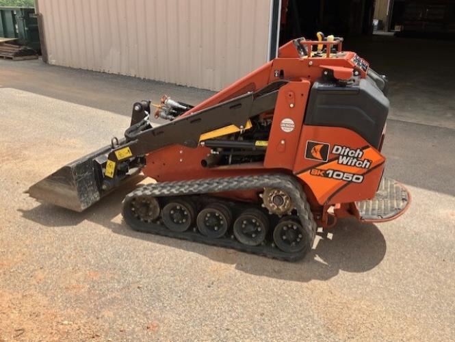 Ditch Witch SK1050 SINGL