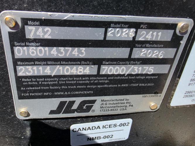 JLG 742