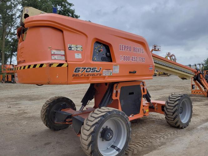 JLG 670SJ