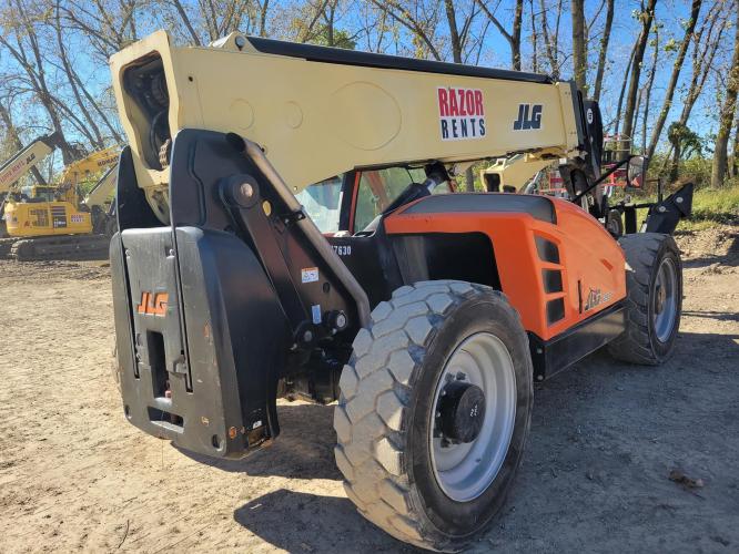 JLG 1255