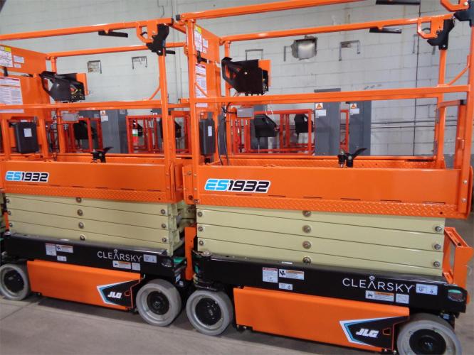 JLG ES1932